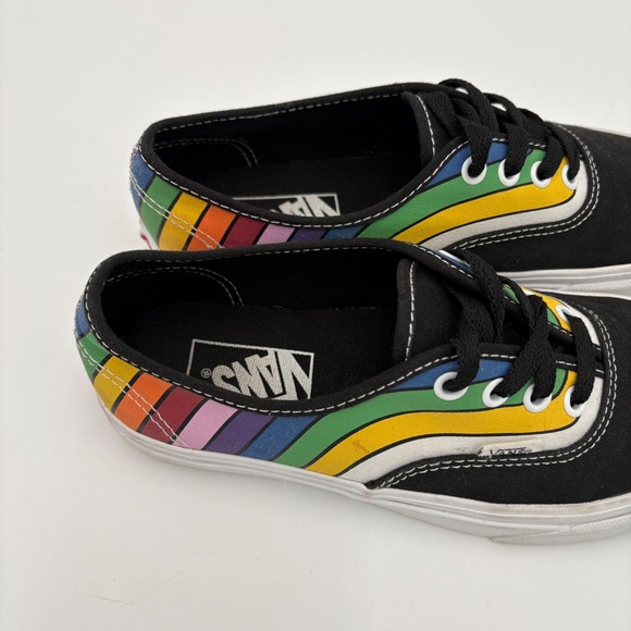 Vans Authentic Refract Rainbow Skate Shoes W 6.5 / M 5 Black‎ Low Top Sneakers - Picture 5 of 11